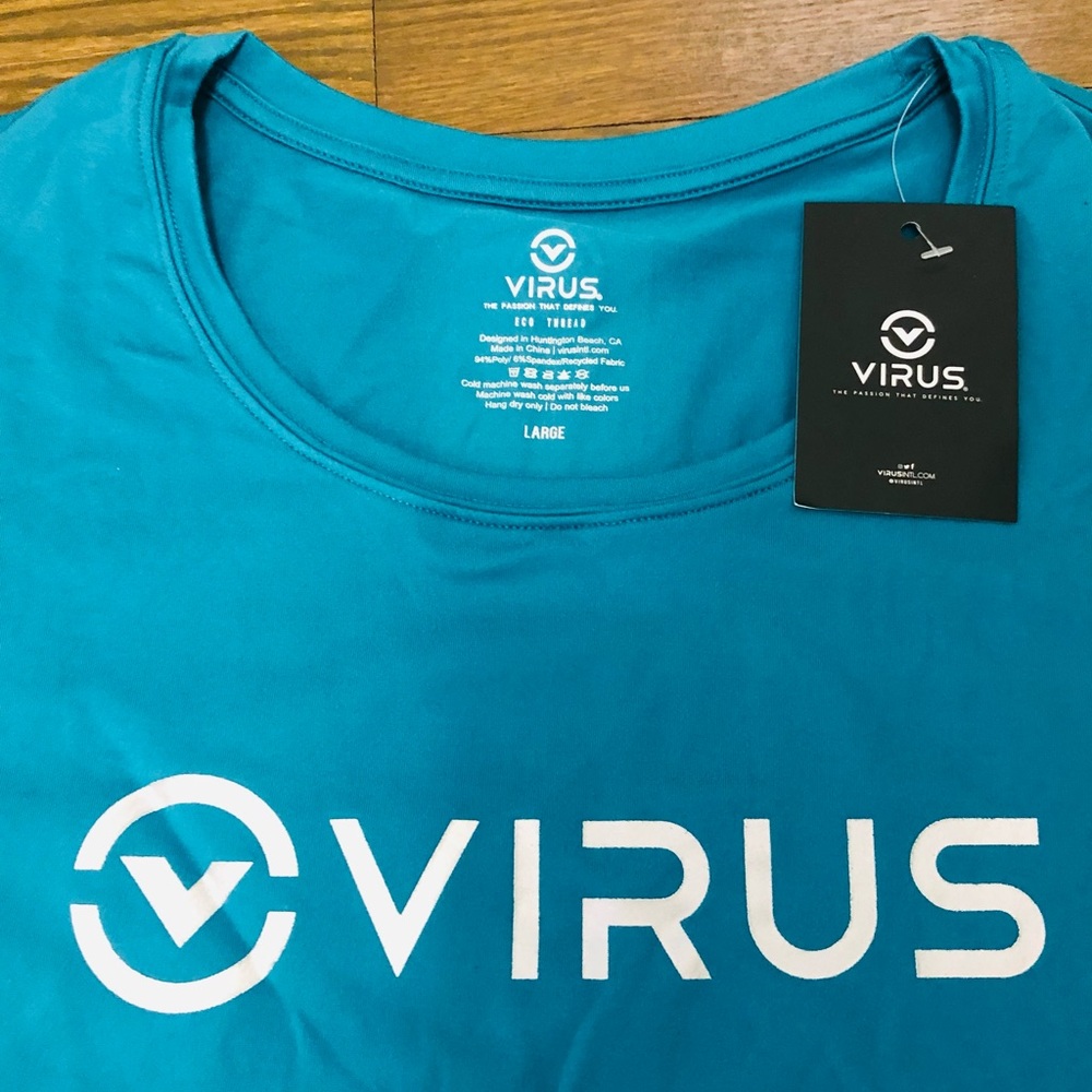 Virus workout tee, women’s large